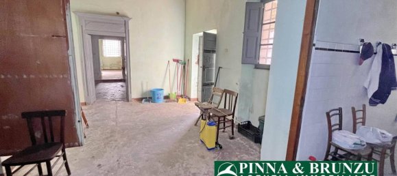 9-Zimmer Villa in Solarussa, Italy, Nr. 24930 12