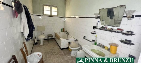 9-Zimmer Villa in Solarussa, Italy, Nr. 24930 9