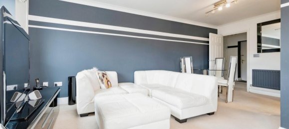 2 bedrooms Apartment in Bushey, United Kingdom No. 6228 8