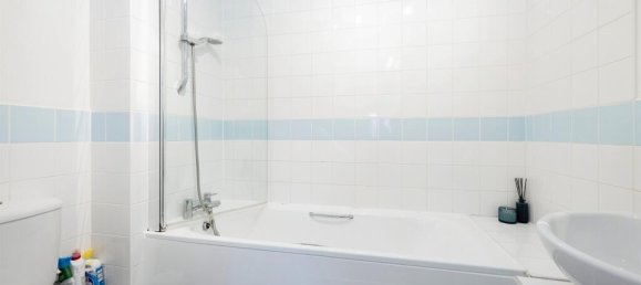 2 bedrooms Apartment in Bushey, United Kingdom No. 6228 7