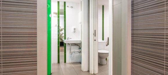 Gewerbliche Immobilie in Granada, Spain 160m², Nr. 166610 8