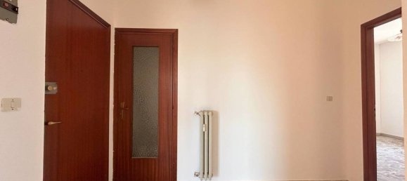 Apartamento de 2 dormitorios en Carrù, Italy No. 371793 12