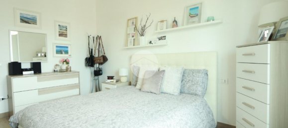 3 bedrooms Apartment in Pescara, Italy No. 208525 8