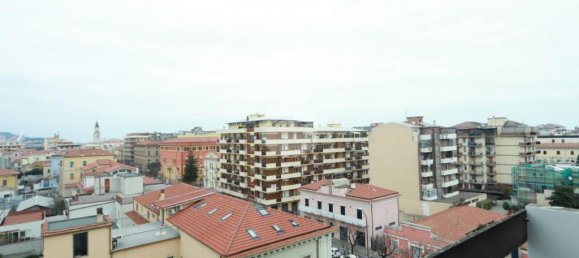 3 bedrooms Apartment in Pescara, Italy No. 208525 19