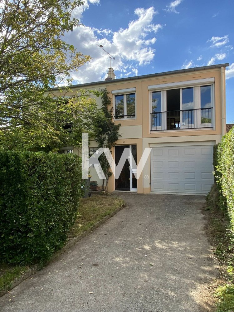 6 bedrooms House in Reims, France No. 234951