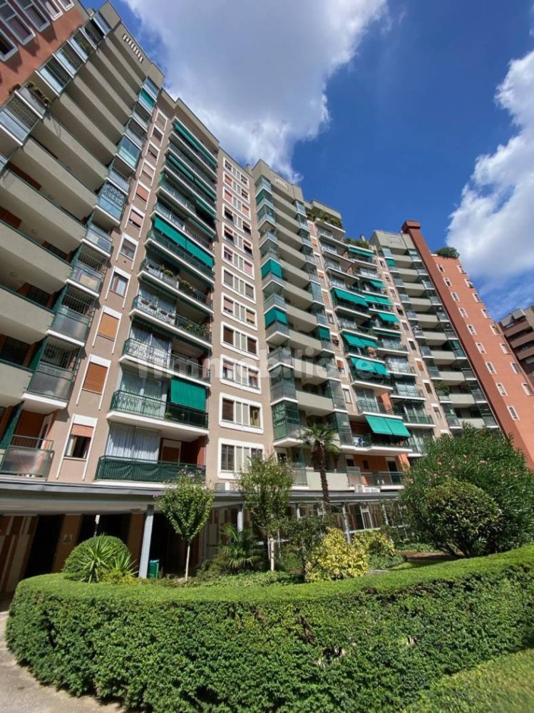 3 Schlafzimmer Wohnung in Sesto San Giovanni, Italy, Nr. 345033