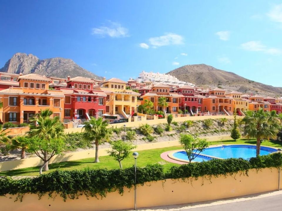 3 bedrooms Townhouse in Alicante, Spain No. 158792