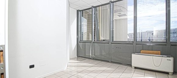 4 rooms Office in Modena, Italy No. 381926 11