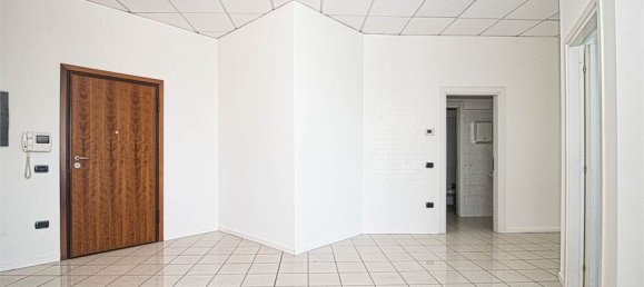 4 rooms Office in Modena, Italy No. 381926 5