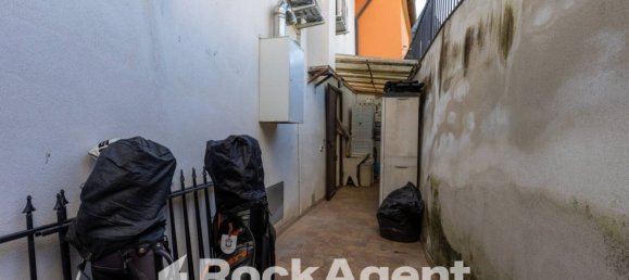 2 bedrooms House in Montecarlo, Italy No. 269284 20