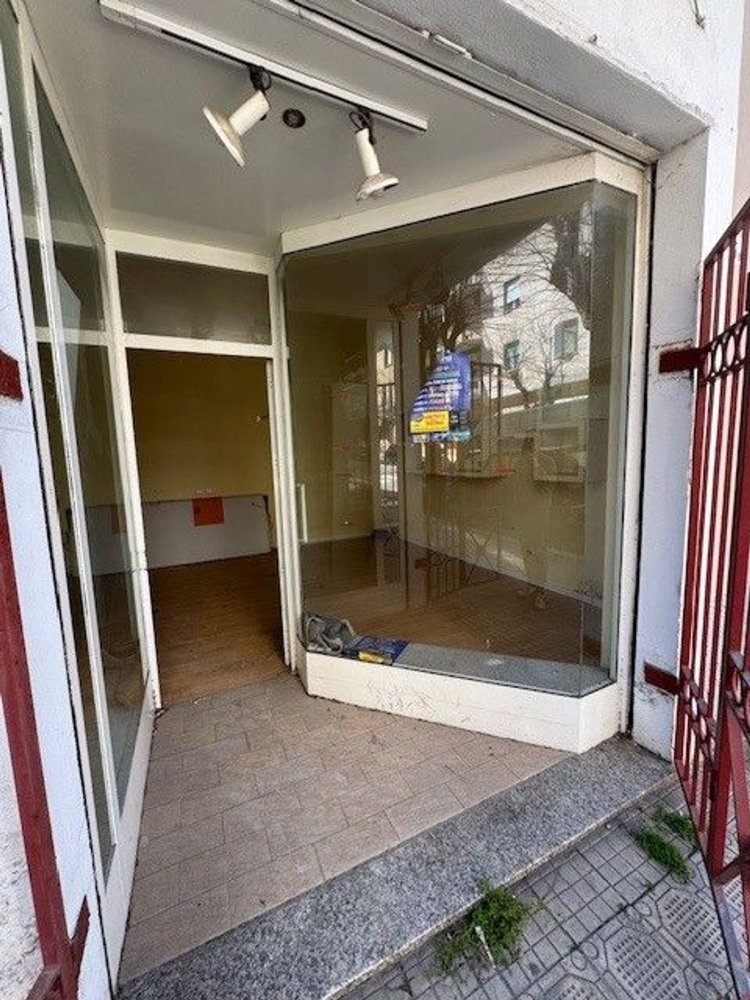 45m² Office in Follonica, Italy No. 43629