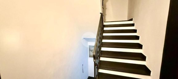 3 bedrooms Apartment in Genoa, Italy No. 339984 3