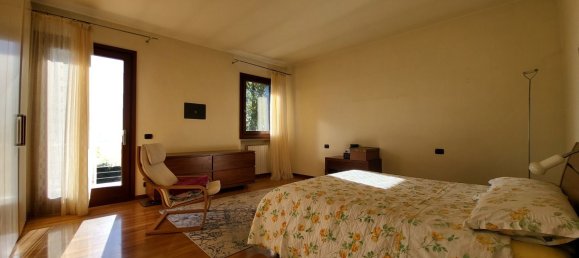 8 rooms House in Zimella, Italy No. 221576 17