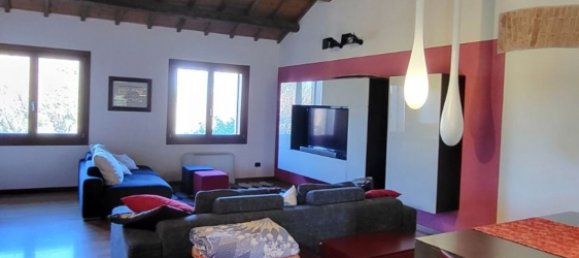 8 rooms House in Zimella, Italy No. 221576 7
