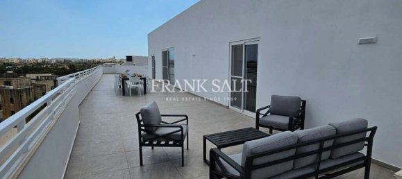 Ático de 3 dormitorios en Zebbug, Malta No. 7382 5