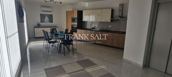 Ático de 3 dormitorios en Zebbug, Malta No. 7382 34