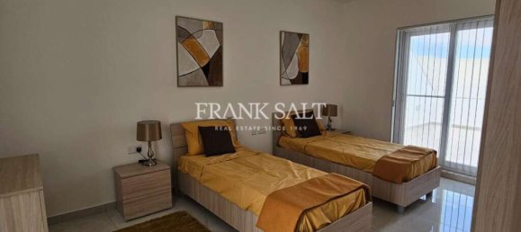 Ático de 3 dormitorios en Zebbug, Malta No. 7382 41