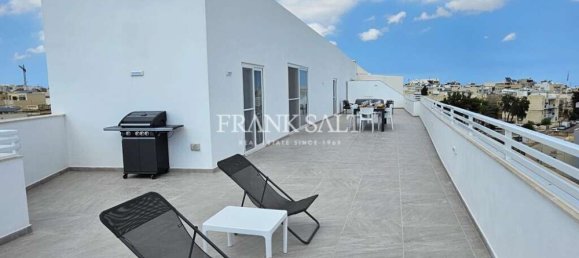 Ático de 3 dormitorios en Zebbug, Malta No. 7382 3