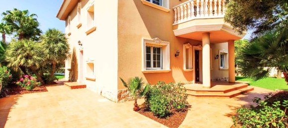 6 bedrooms House in Cabo Roig, Spain No. 189271 10