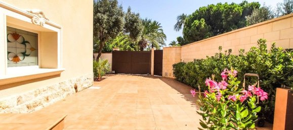 6 bedrooms House in Cabo Roig, Spain No. 189271 15