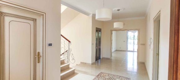 6 bedrooms House in Cabo Roig, Spain No. 189271 11