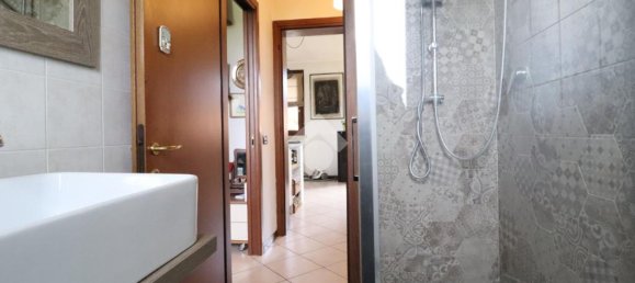 Apartamento T2 em Porto Mantovano, Italy N.º 315656 9