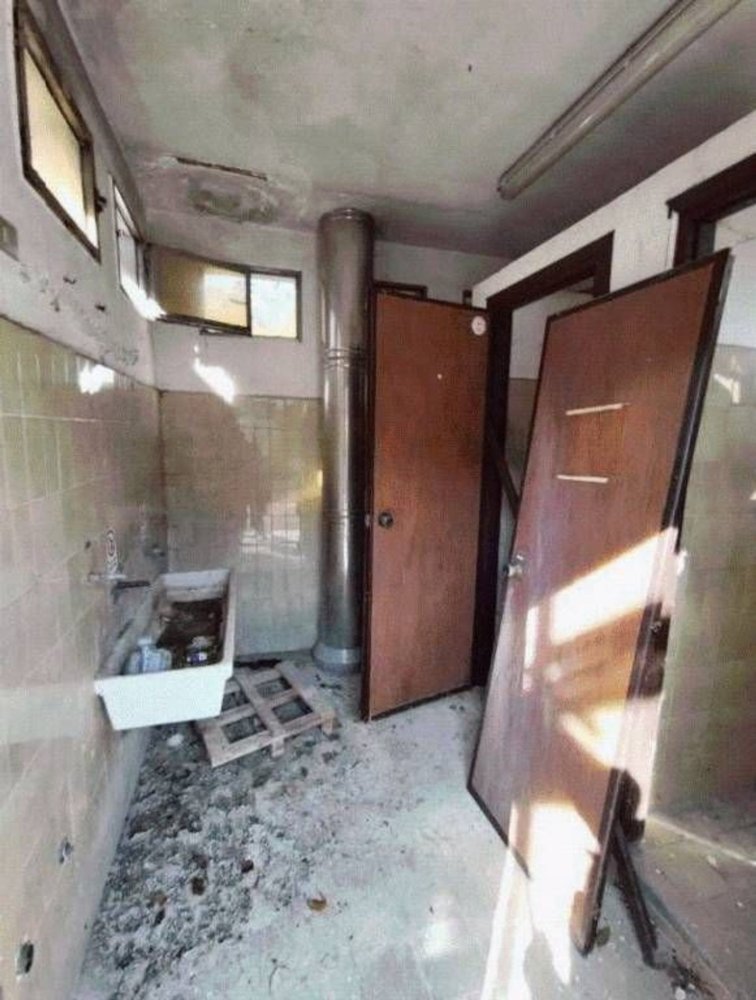 Propriété commerciale à Fagnano Olona, Italy 789m² No. 393446