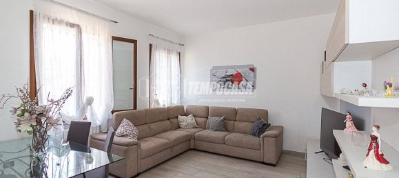 2 bedrooms Apartment in Castelleone, Italy No. 311301 3