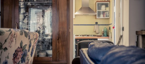 4 rooms Apartment in Teramo, Italy No. 42315 7