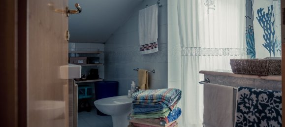 4 rooms Apartment in Teramo, Italy No. 42315 20