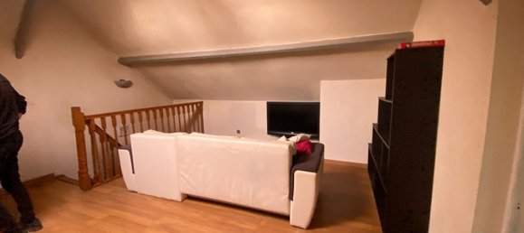 Edificio en Fleury-les-Aubrais, France 180 m² No. 94397 4