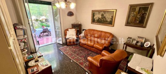 2 bedrooms Apartment in Genoa, Italy No. 337213 2