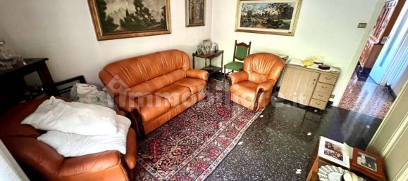 2 bedrooms Apartment in Genoa, Italy No. 337213 6