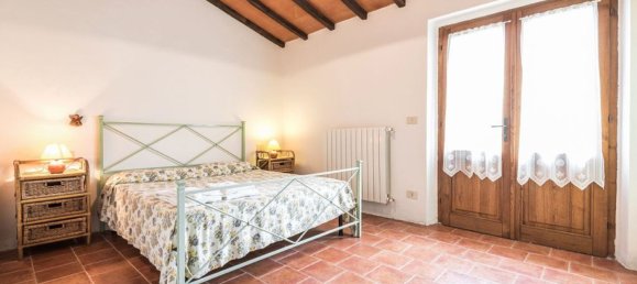 50 rooms House in Monticiano, Italy No. 106728 17