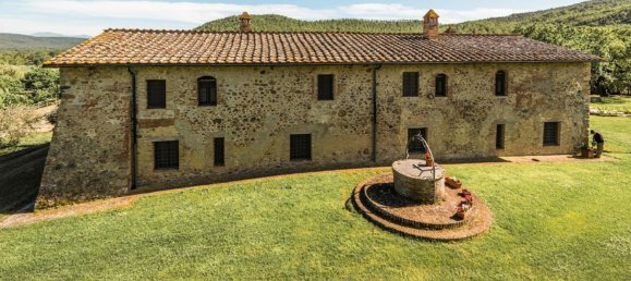 50 rooms House in Monticiano, Italy No. 106728 2