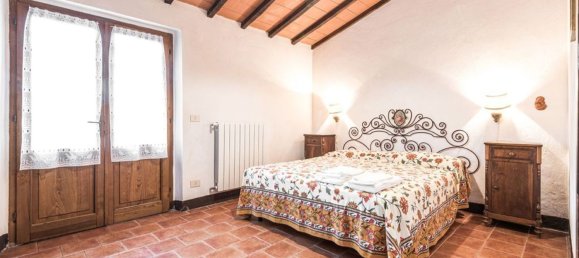 50 rooms House in Monticiano, Italy No. 106728 15