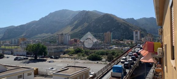 2 Schlafzimmer Wohnung in Palermo, Italy, Nr. 105423 9