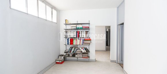 Офис 238м² в Брешиа, Италия № 274260 15