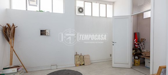 Офис 238м² в Брешиа, Италия № 274260 36