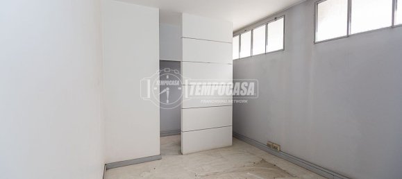 Офис 238м² в Брешиа, Италия № 274260 12