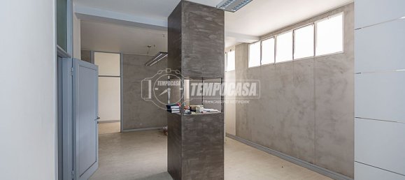 Офис 238м² в Брешиа, Италия № 274260 33