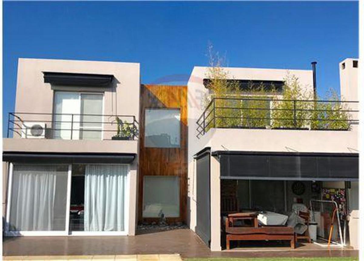 3 غرف نوم منزل في Tigre, Argentina رقم 16445