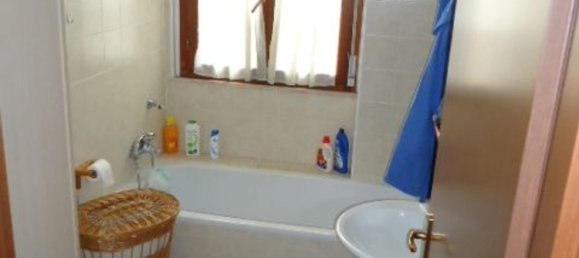4 rooms Apartment in Rome, Italy No. 256160 2