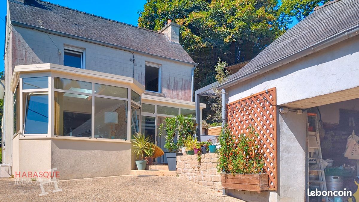 4 bedrooms House in Landerneau, France No. 324468