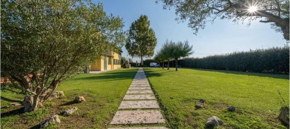 16غرفة فيلا في Novi di Modena, Italy رقم 25493 45