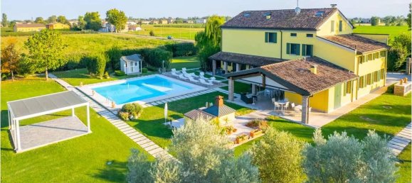 16غرفة فيلا في Novi di Modena, Italy رقم 25493 2