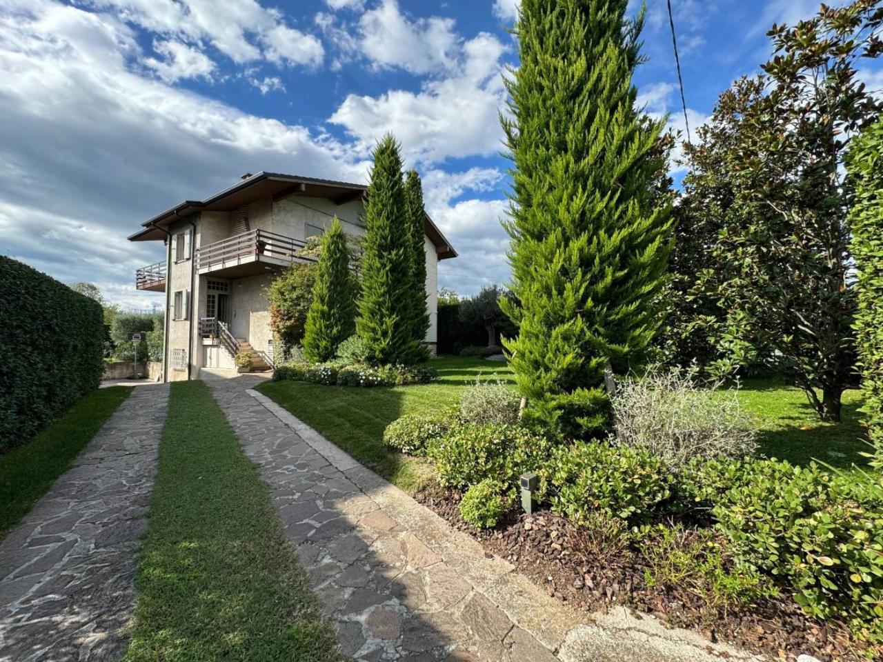 16 rooms Villa in Pescantina, Italy No. 143349