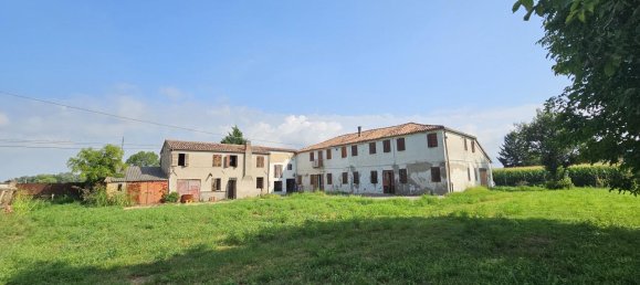 Дом с 9 комнатами в Падуя, Италия № 155878 3