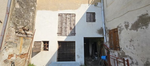 Дом с 9 комнатами в Падуя, Италия № 155878 8