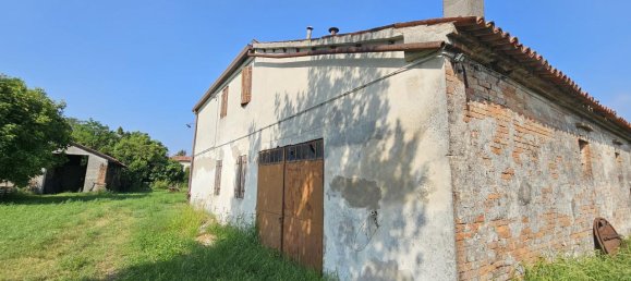 Дом с 9 комнатами в Падуя, Италия № 155878 9